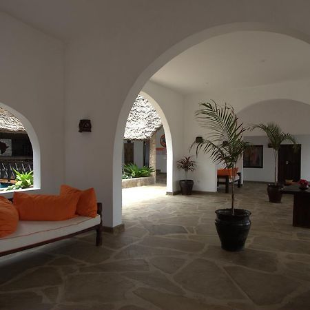 Jumbo Watamu Hotel Kültér fotó