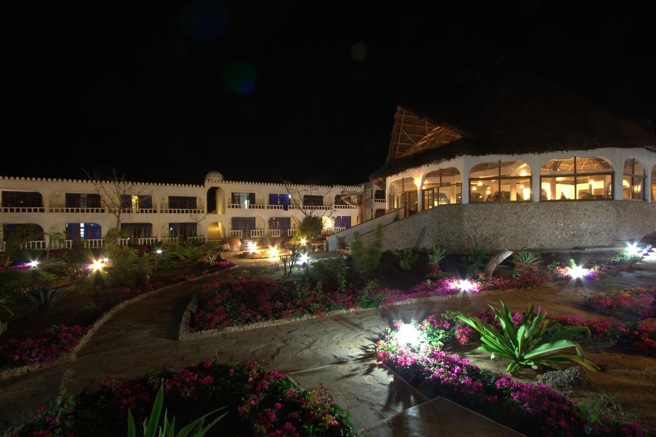 Jumbo Watamu Hotel Kültér fotó