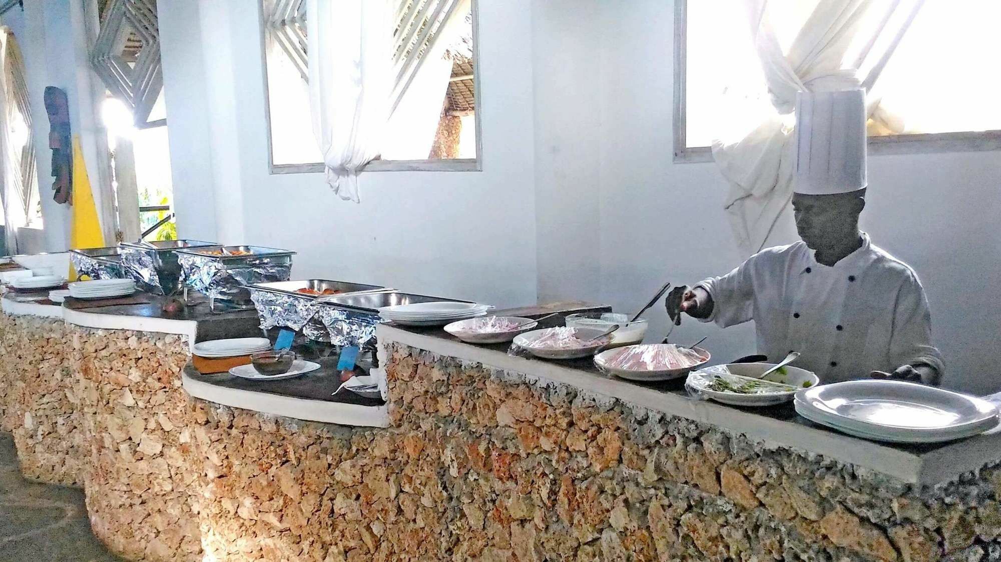 Jumbo Watamu Hotel Kültér fotó